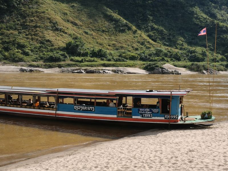 Premium 2-Day Mekong River Cruise from Chiang Rai to Luang Prabang